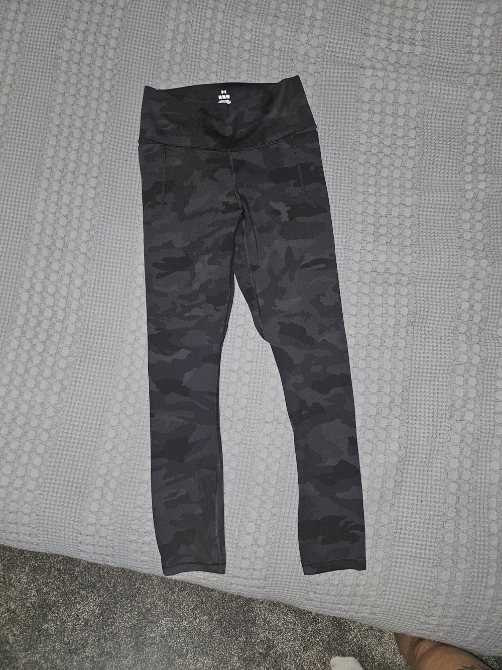 Under Armour Women's Black Camo High-Rise Leggings